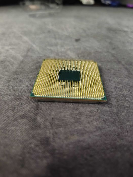 AMD Ryzen 7 3800x + chłodzenie