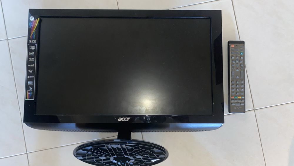 Monitores/Televisoes ACER e SAMSUNG
