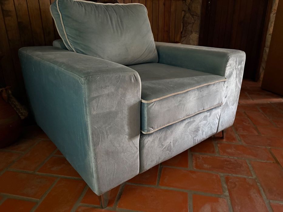 Sofa individual em veludo