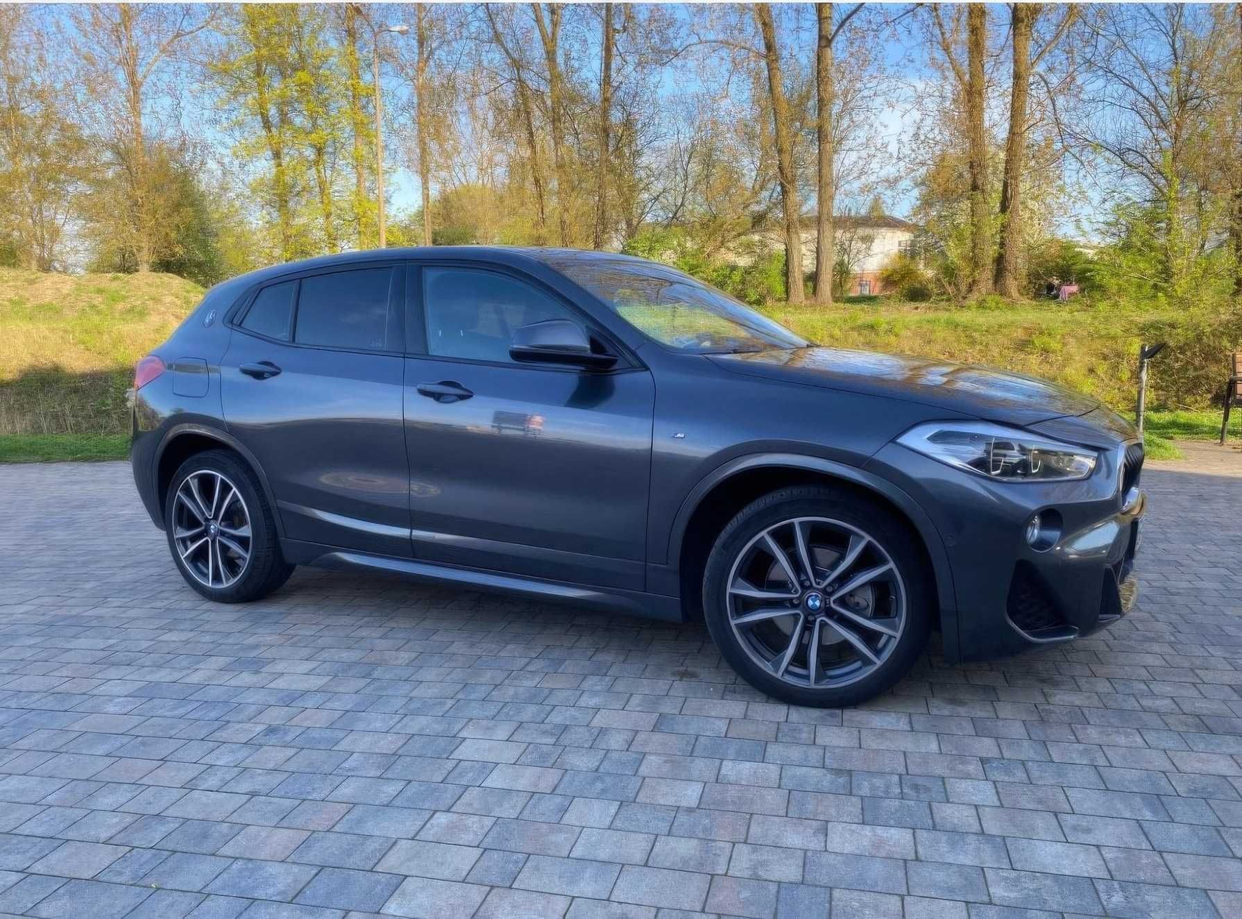 BMW    X2     2020