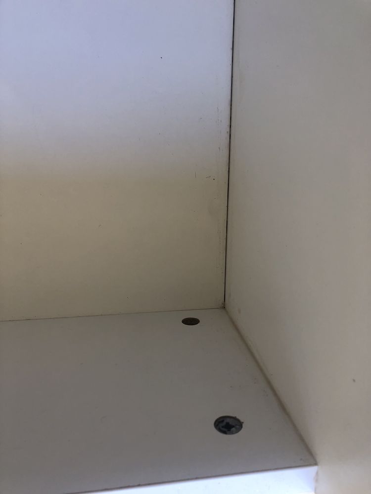 Cama beliche com gavetas e roupeiro em ótimo estado