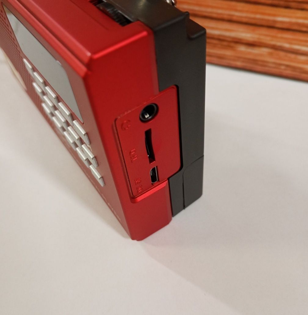 Radio turystyczne małe przenośne akumulator bluetooth pendrive nowe