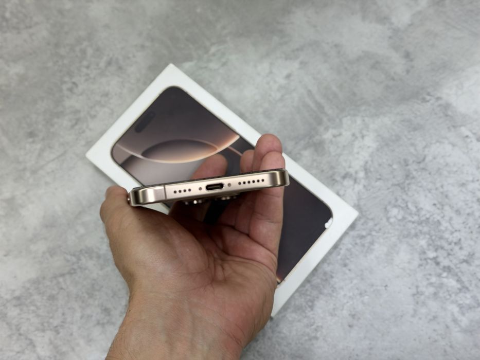 Iphone 16 Pro max / 256 gb / Desert titanium