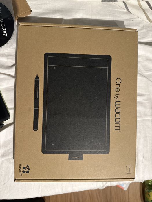 Tablet graficzny One by Wacom