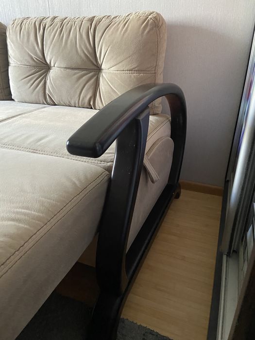 діван в чудовому стані