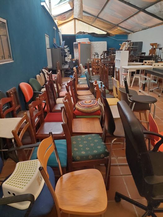 Cadeiras varias Renascer