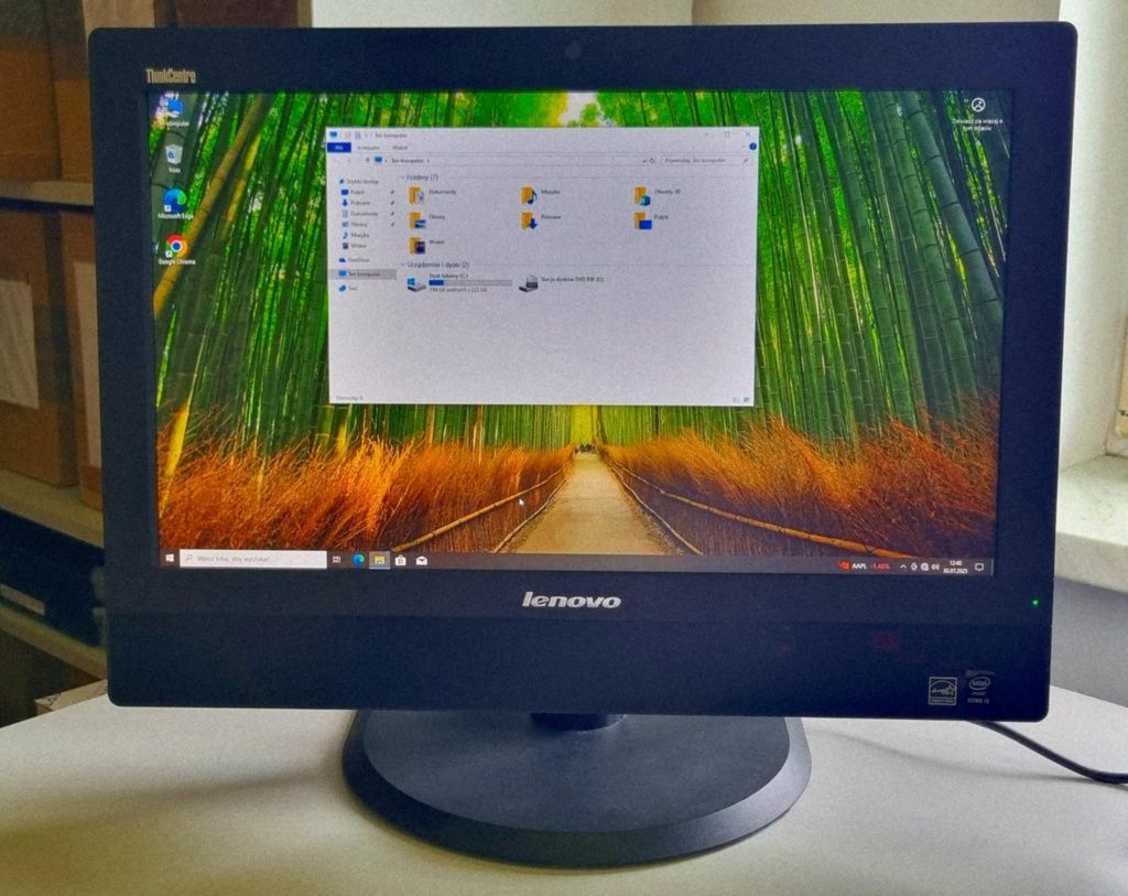 Komputer all in one Lenovo M83z