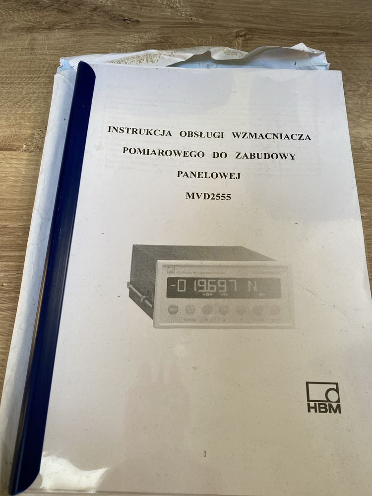 Wzmacniacz pomiarowy do zabudowy panelowej MVD2555