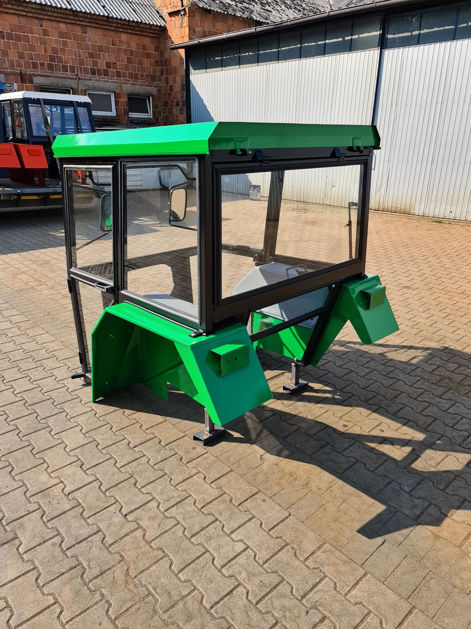 Kabina C330 TUR C-4011 kabina c360 C-330 C-4011 MF-255 T25