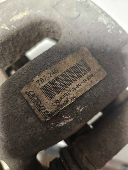 CITROEN C4 II B7 DS4 Zacisk Hamulcowy Tył prawy Tylny  Jarzmo 787246