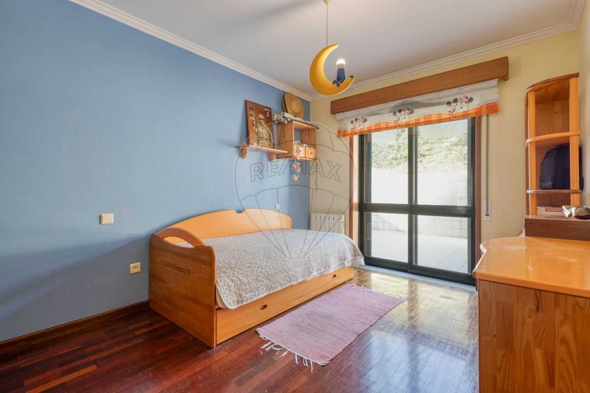 Mobilia de quarto de crinaça