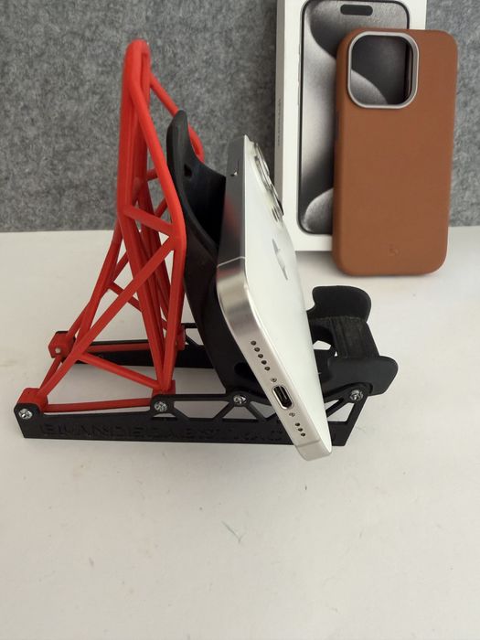 Troco/Vendo IPhone 15 Pro 128GB Titanium White