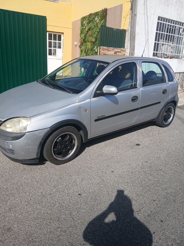 opel corsa c 1.0 do ano 2001
