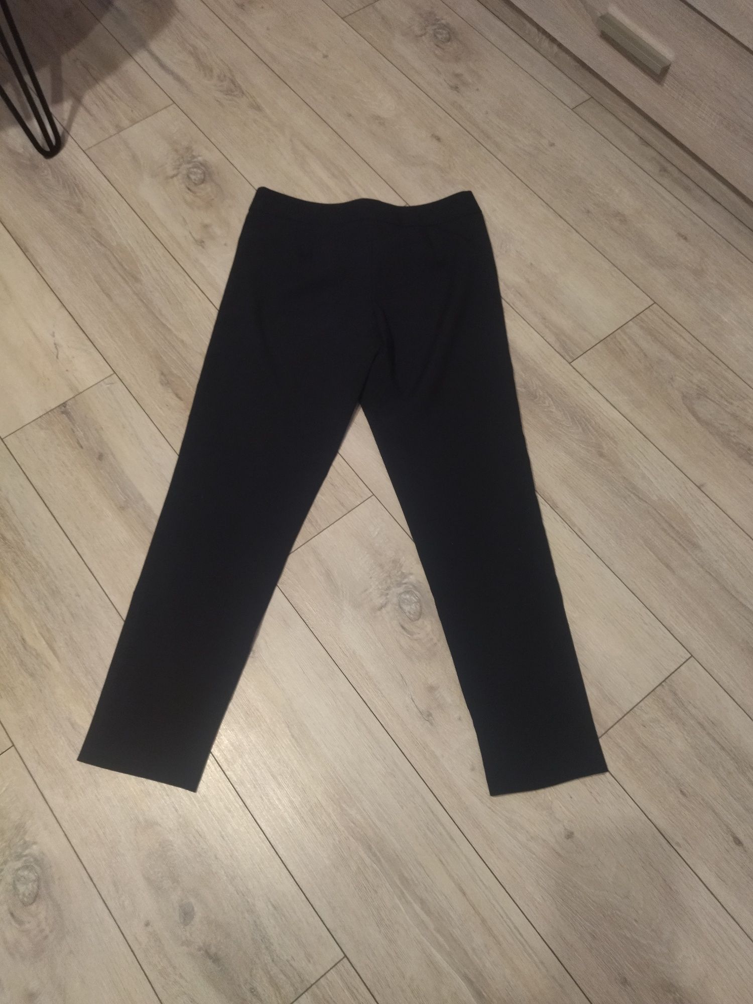 Spodnie czarne George- stan nowe r.38