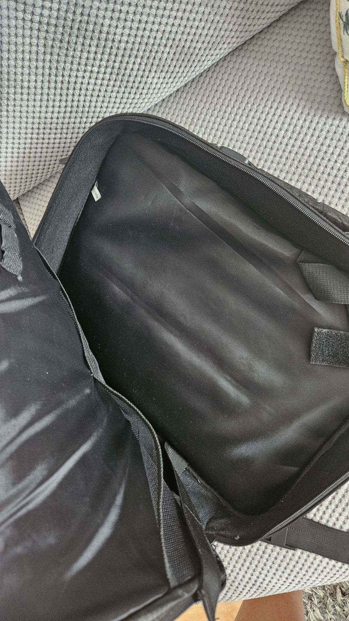 Torba na laptopa czarna