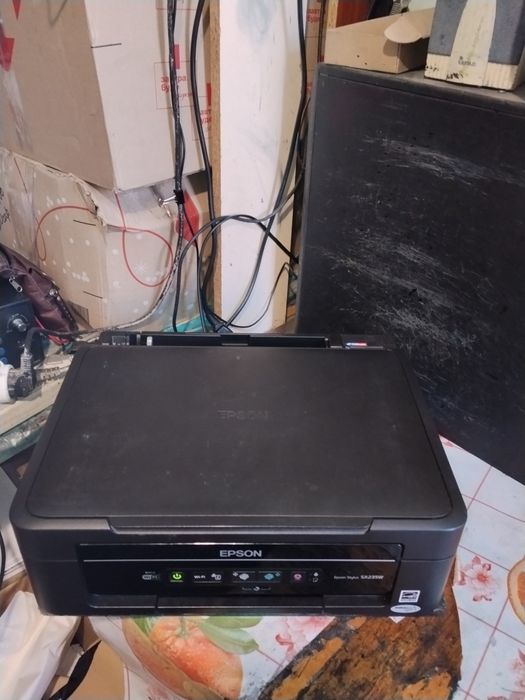 Epson SX235W пробіг 700 сторінок ідеал!