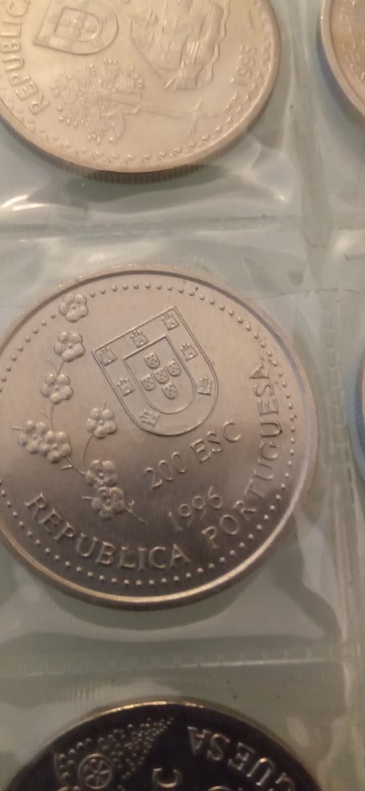 Moedas de 200 escudos