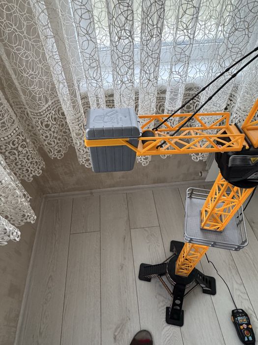 Підйомний кран на пульті! Новий!!