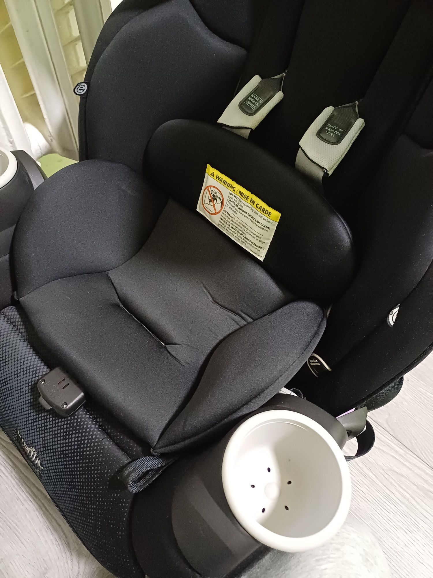 Детское автокресло Evenflo Safe Max