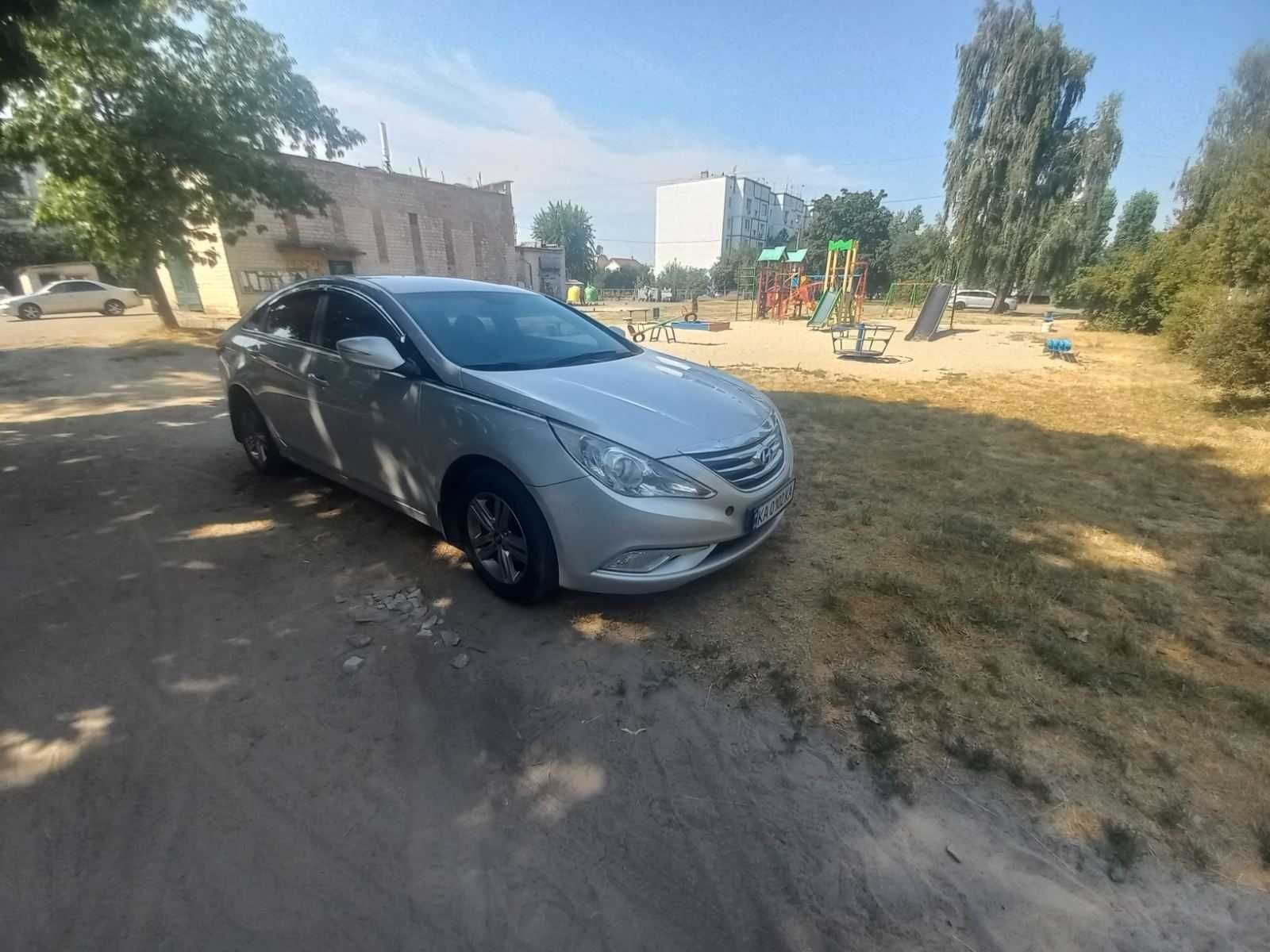 HYUNDAI SONATA 4 000 грн Купити для себе авто це легко і прозоро