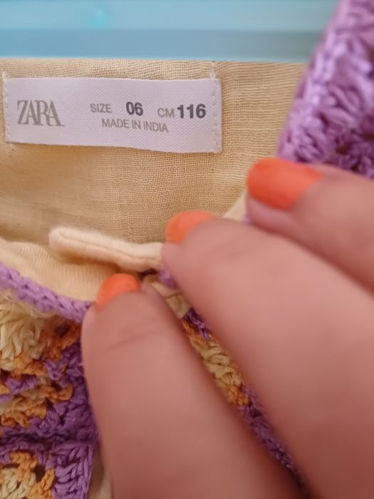 Vestido menina lindissimo da zara com pormenor em croché em forma de f