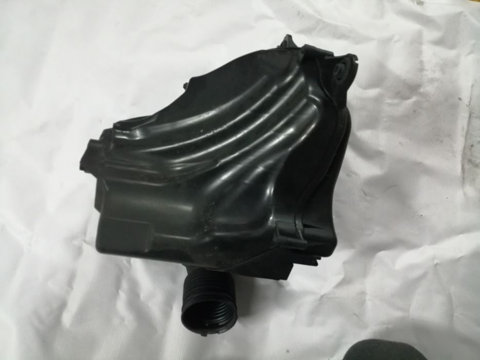 Osłona filtra powietrza BMW 116i N43B16A z przepływomierzem puszka