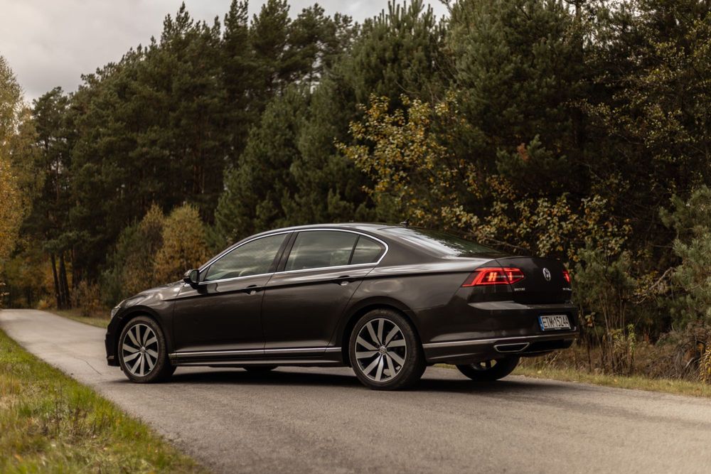 Volkswagen Passat B8 R-Line 2.0 TSI 220 KM DSG | Grudzień 2016 |