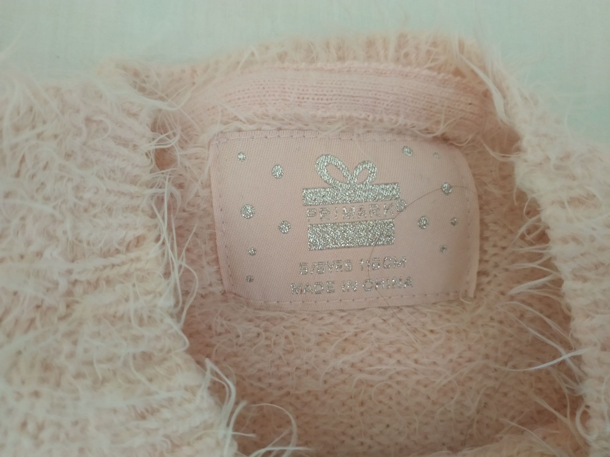 Camisola quente com unicórnio e pompom