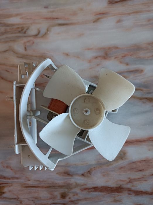 Ventoinha 220v nova