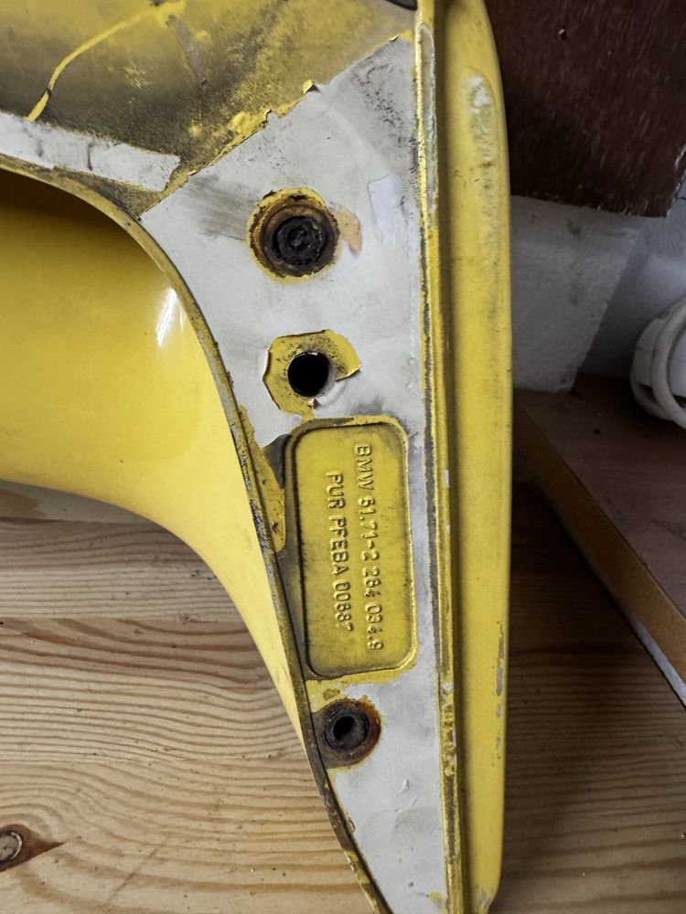 Spoiler e36 GtClass 2 oryginal. Dakargelb