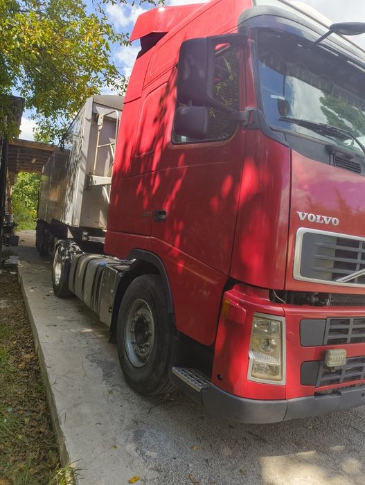 Продам тягач самоскид