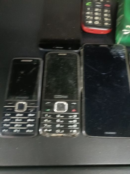 Stare telefony komórkowe