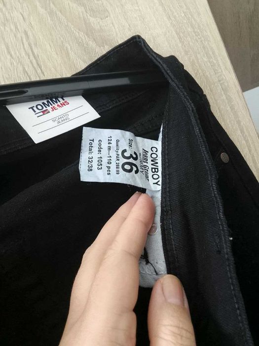 Джинси штани чорні Tommy розмір 28-30