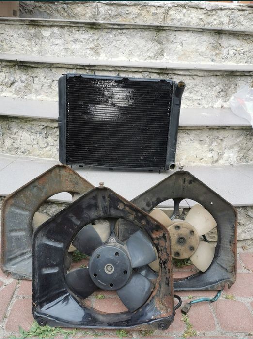 Радиатор москвич 412 2141. Электровентилятор диффузор.
Радиатор новый