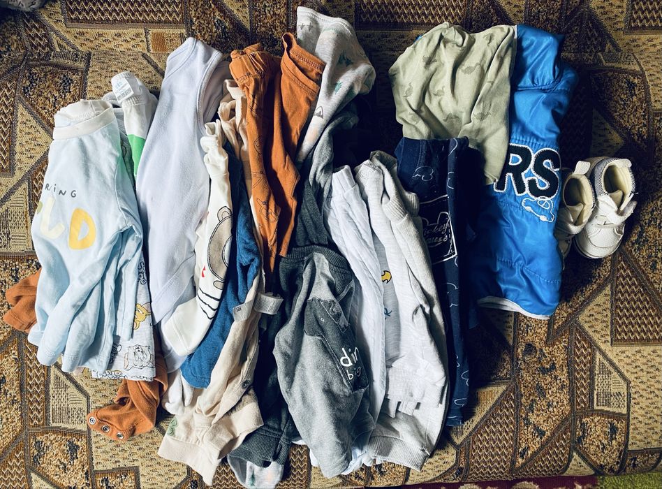 Віддам дитячі речі