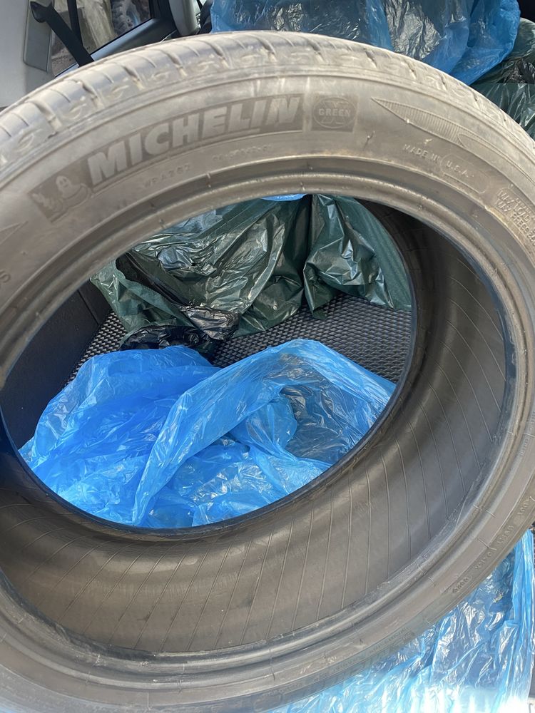 Продам шини michelin