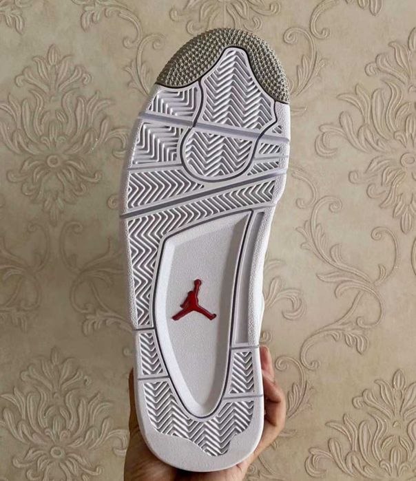 Buty meskie Mokasyny Nike_Air_Jordan_4_Retro_White_Oreo R.42