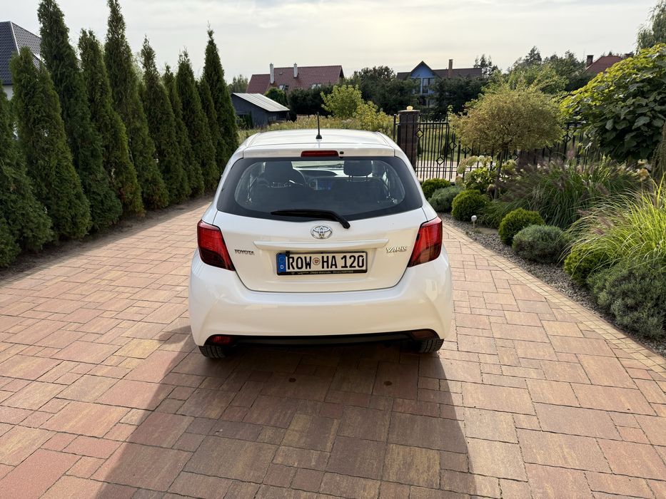 Toyota Yaris 2015 rok