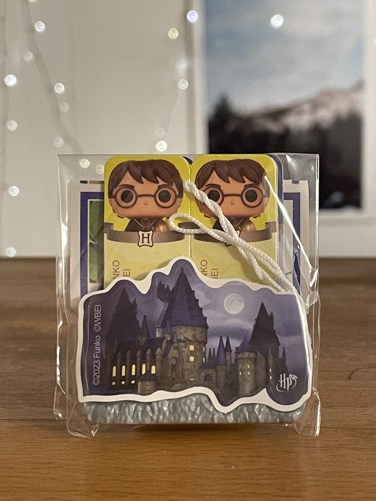 Kinder Joy Funko Pop Harry Potter - naklejki + bransoletki.