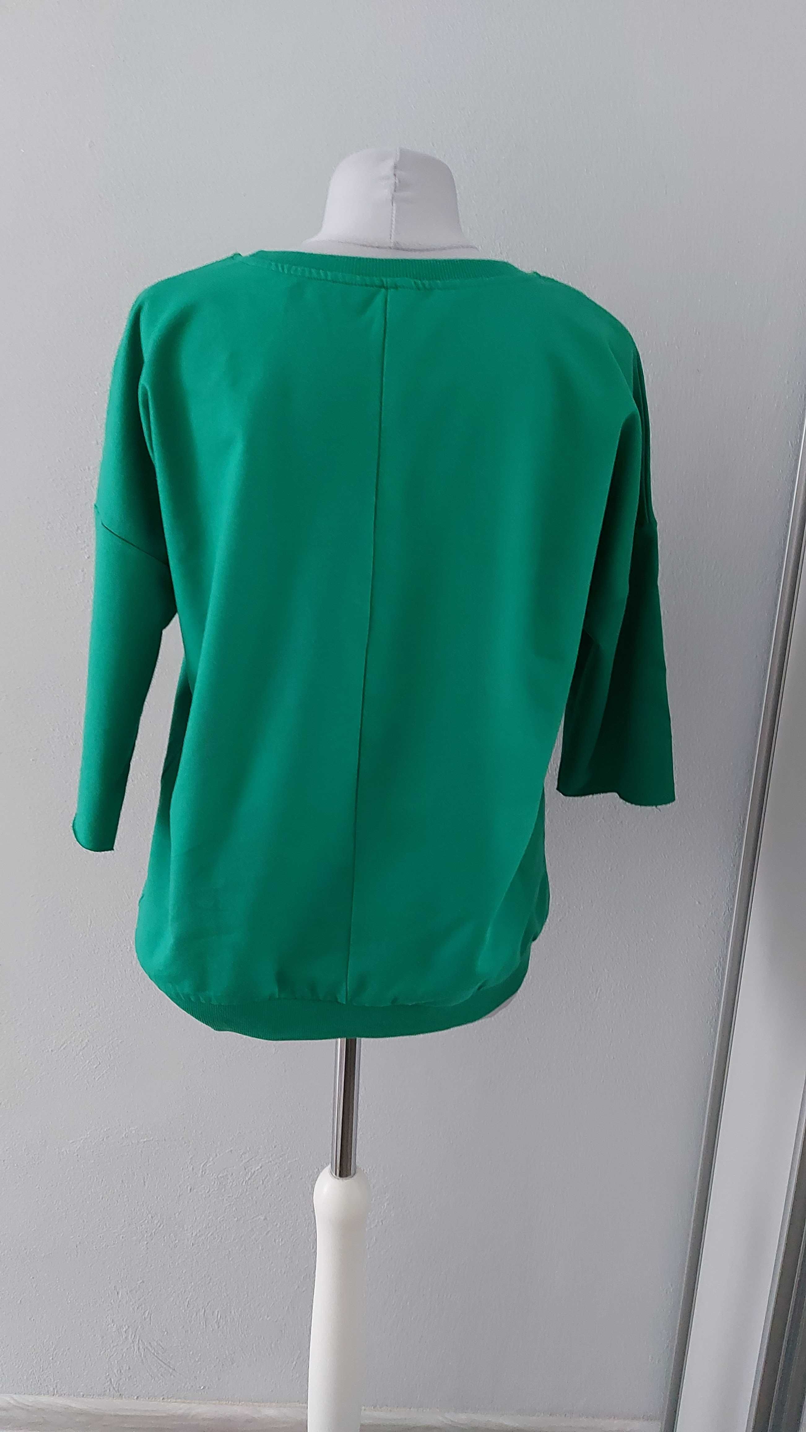 Bluzka zielona z aplikacją MEGI