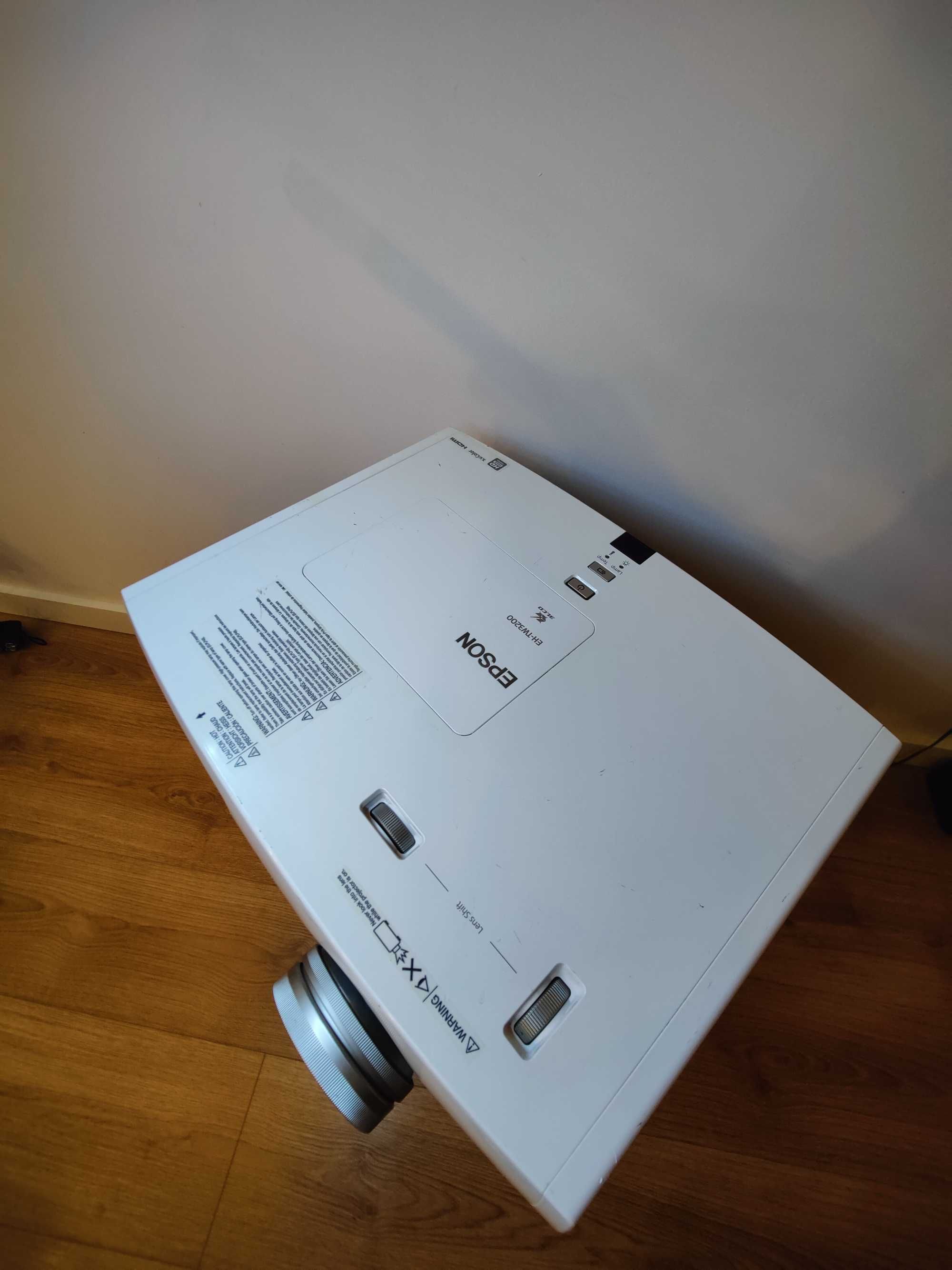 Epson EH-TW3200 full hd projektor HDMI rzutnik jasny kino domowe pilot