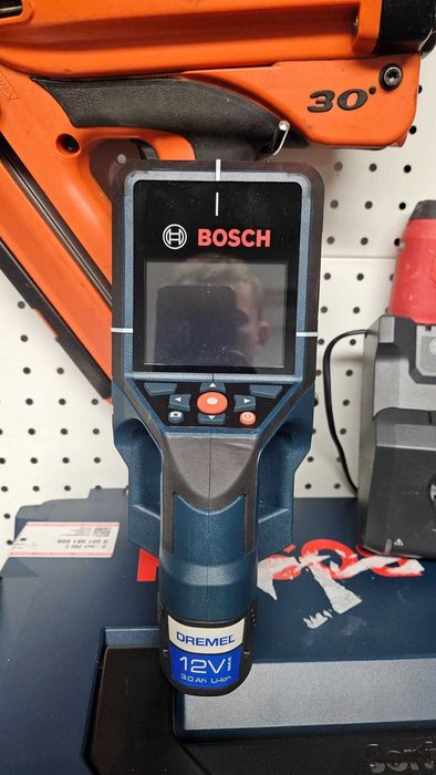 Wykrywacz uniwersalny D-TECT 200 C BOSCH + 1x3ah