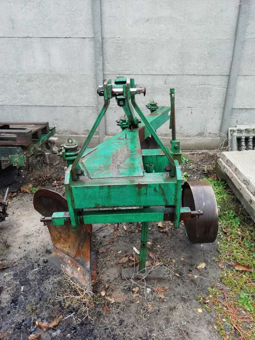 Продам плуг-ПНБ 3-40