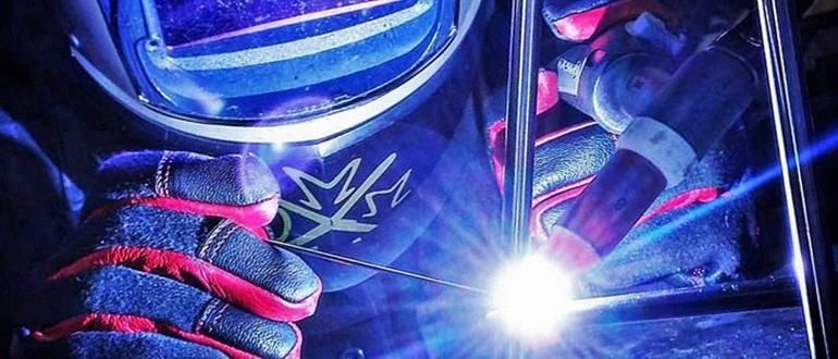 Зварювальні роботи Аргоном алюмінія кузов ладжерони аргон після ДТП