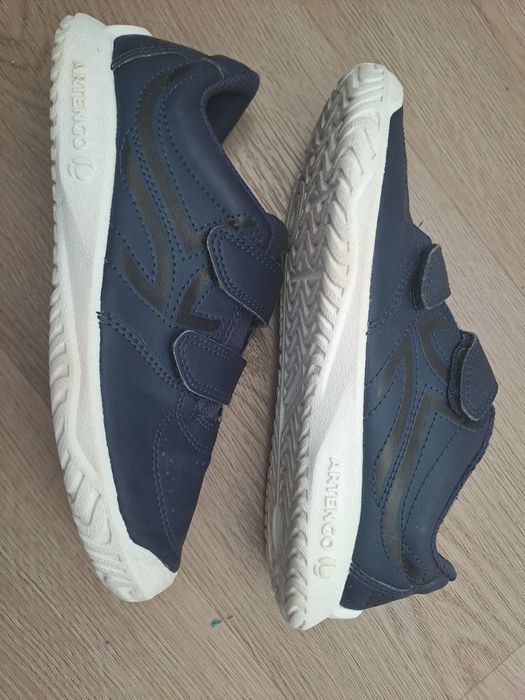 Tenis de Desporto com Banda Autoaderente da Decathlon 
Marca Artengo
T