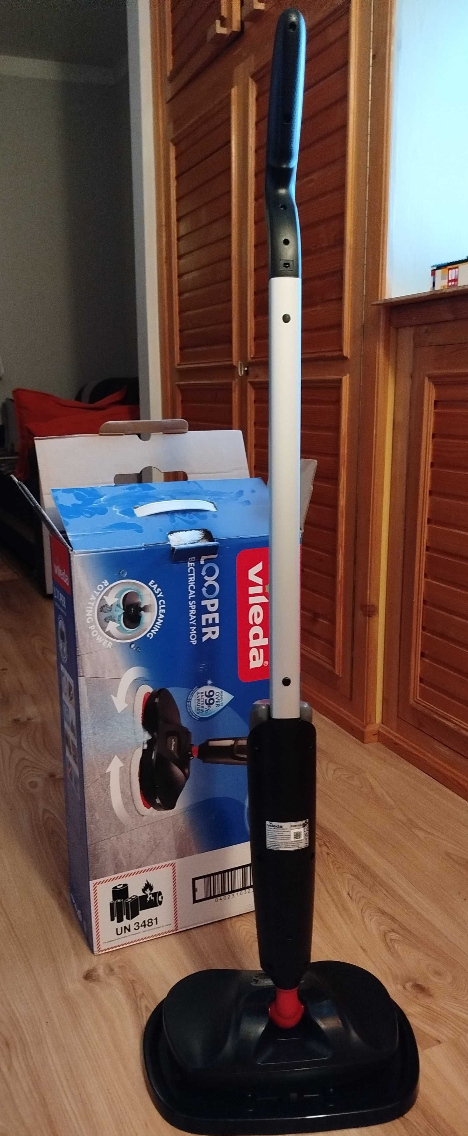 Mop czyszczący na mokro z pojemnikiem na wodę