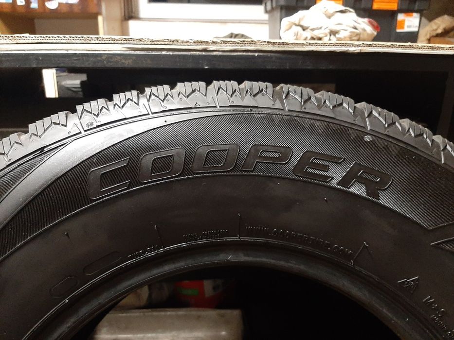 Opony COOPER Weather-Master WSC 255/70R16 ZIMA + GRATIS 235/70/16