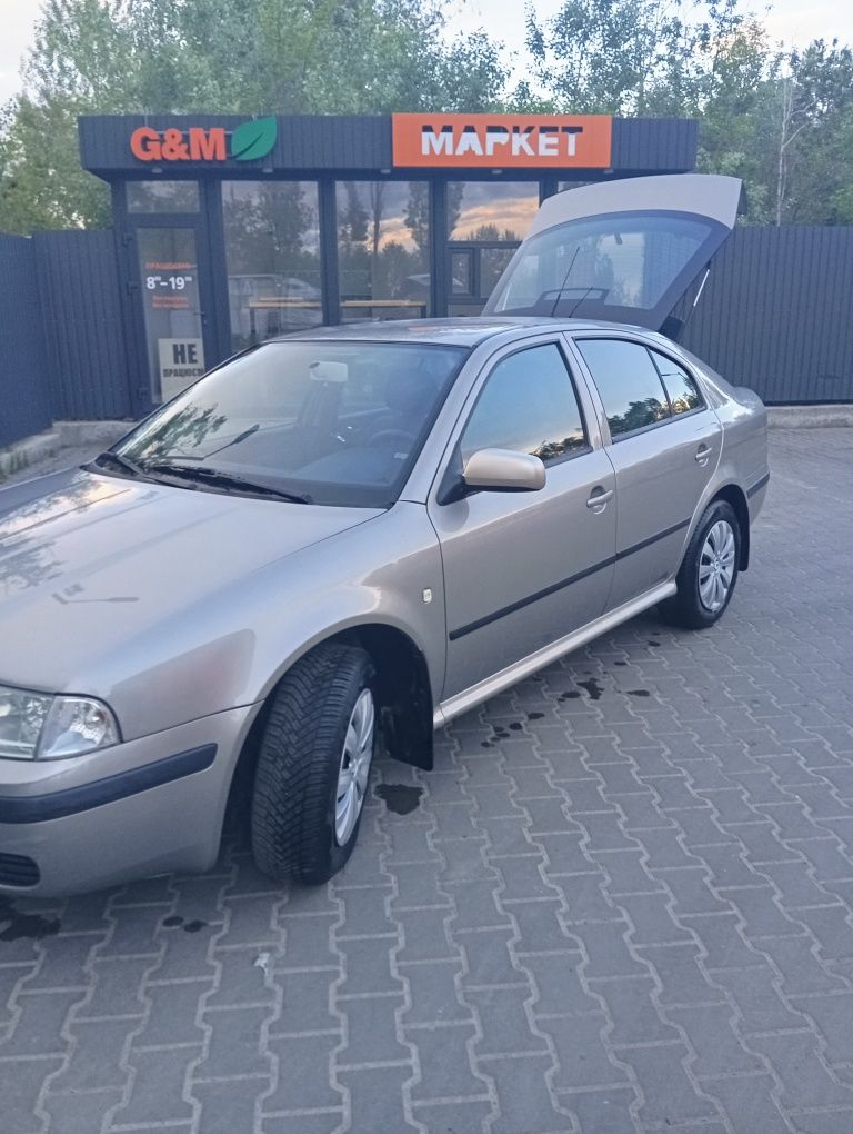 Легковий автомобіль