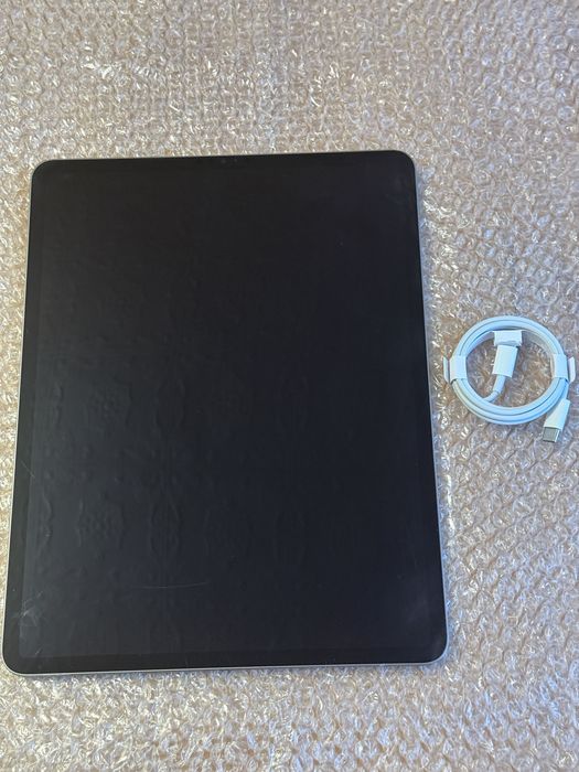 Apple iPad Pro 12.9” 5th gen 128gb M1 Wifi хороший стан 98% батарея