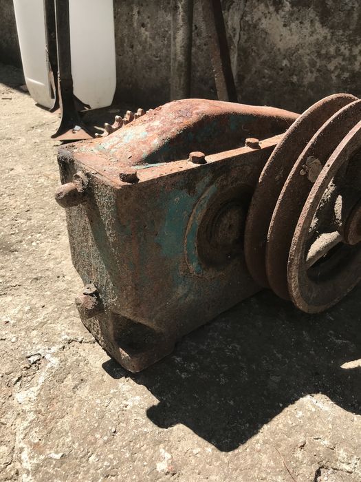 Продам редуктор передаточное1:3
